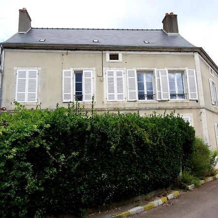 L'Escalier Des Reves Bed & Breakfast Saint-Sauveur-en-Puisaye Exterior foto