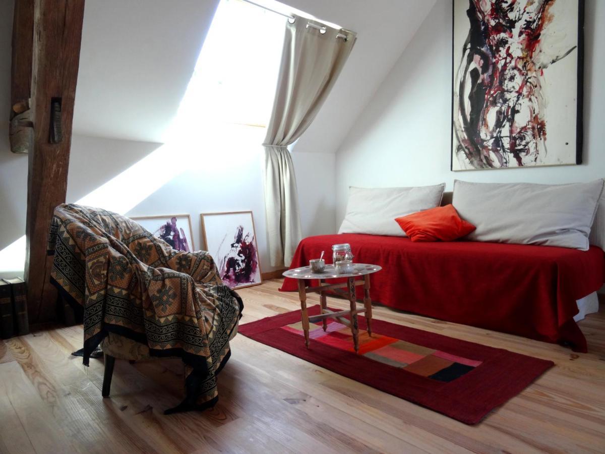 L'Escalier Des Reves Bed & Breakfast Saint-Sauveur-en-Puisaye Exterior foto