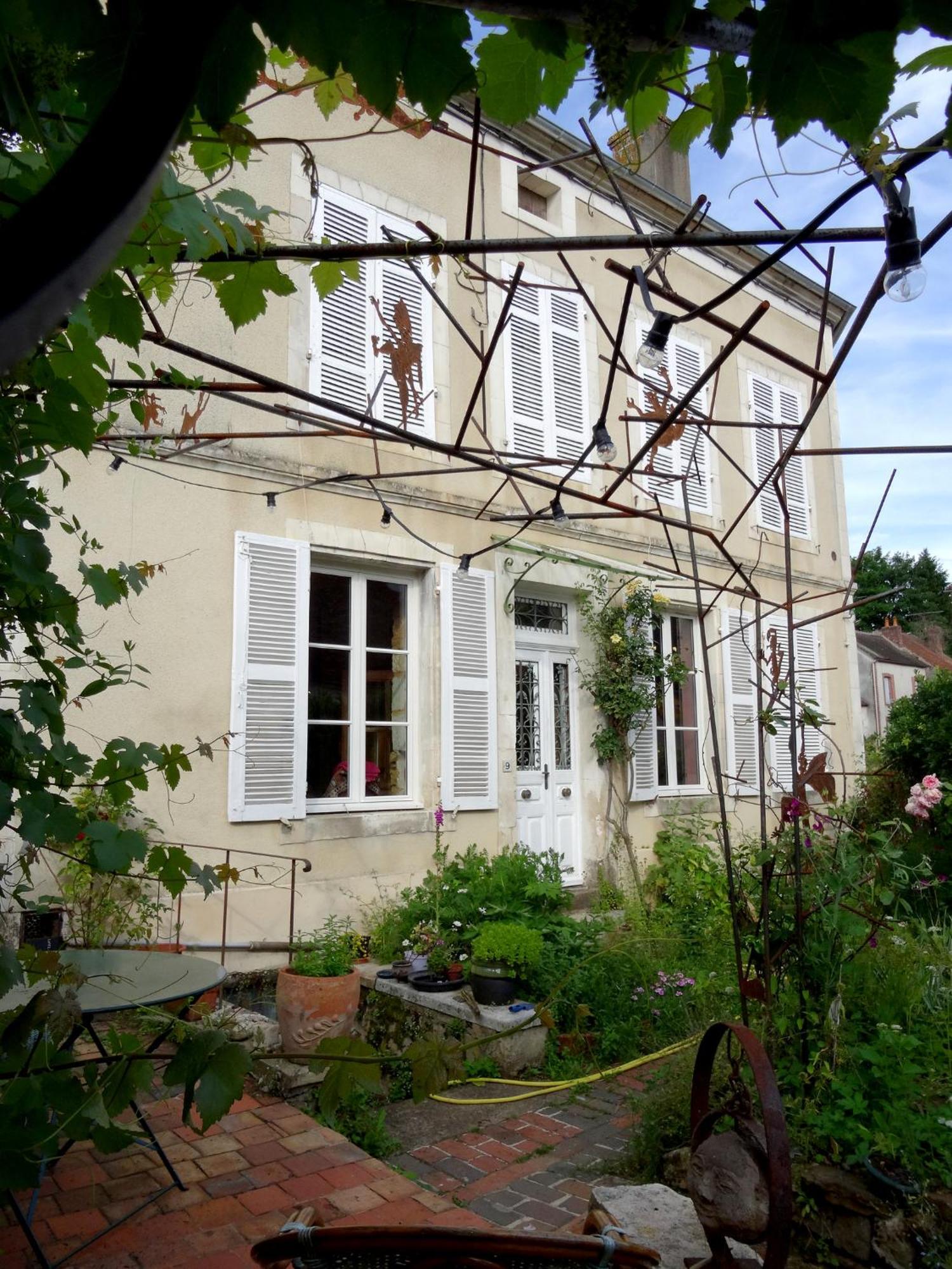 L'Escalier Des Reves Bed & Breakfast Saint-Sauveur-en-Puisaye Exterior foto